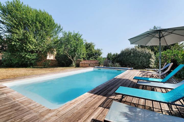 Gîte pour 12 personnes, avec Jardin