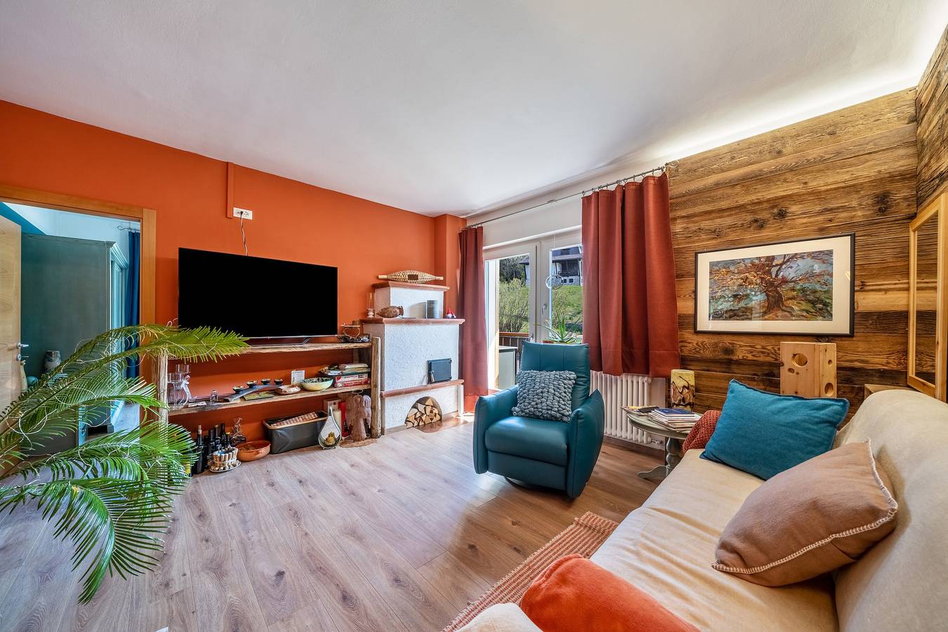 Entire apartment, Apartment 'Sonnenparadies Ronzone' with Mountain View, Private Terrace and Wi-Fi in Ronzone, Val di Non