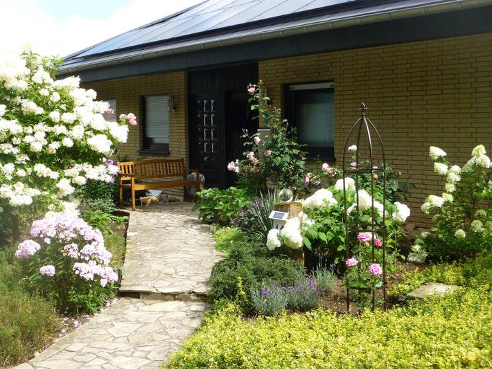 Ferienwohnung für 3 Personen, mit Terrasse und Garten