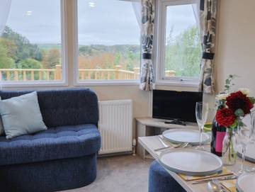 Glamping for 4 People in Uplyme, Devon, Photo 3