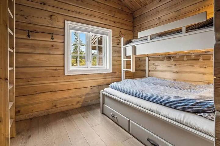 Blockhütte mit Whirlpool und Skipisten in Veggli in Rollag