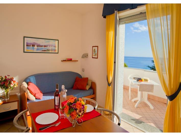 Ferienwohnung für 5 Personen, mit Kinderpool und Pool sowie Balkon, mit Haustier in Pietra Ligure Gemeinde - 3