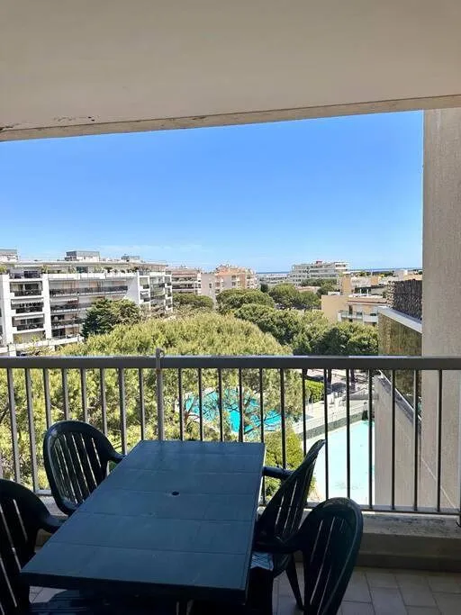 Apartamento de vacaciones para 4 personas, con terraza y piscina - 1