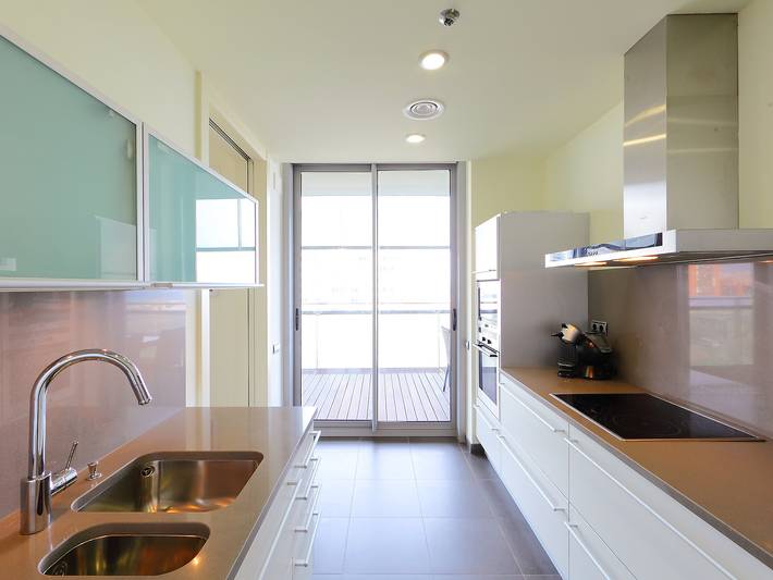 Ferienwohnung für 4 Personen, mit Terrasse und Garten in Barcelona - 4