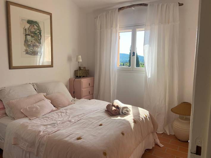 Location de vacances pour 6 personnes, avec jardin ainsi que piscine et balcon à Le Plan-de-la-Tour - 2