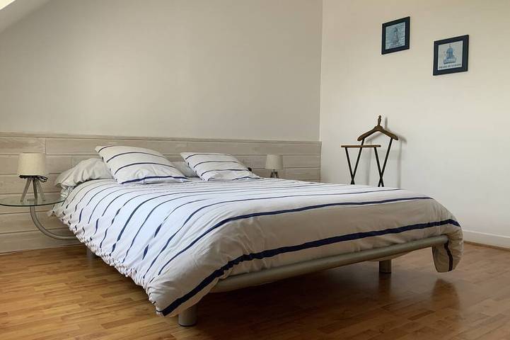 Gîte pour 7 personnes, avec jardin et piscine, animaux acceptés à Sibiril - 4