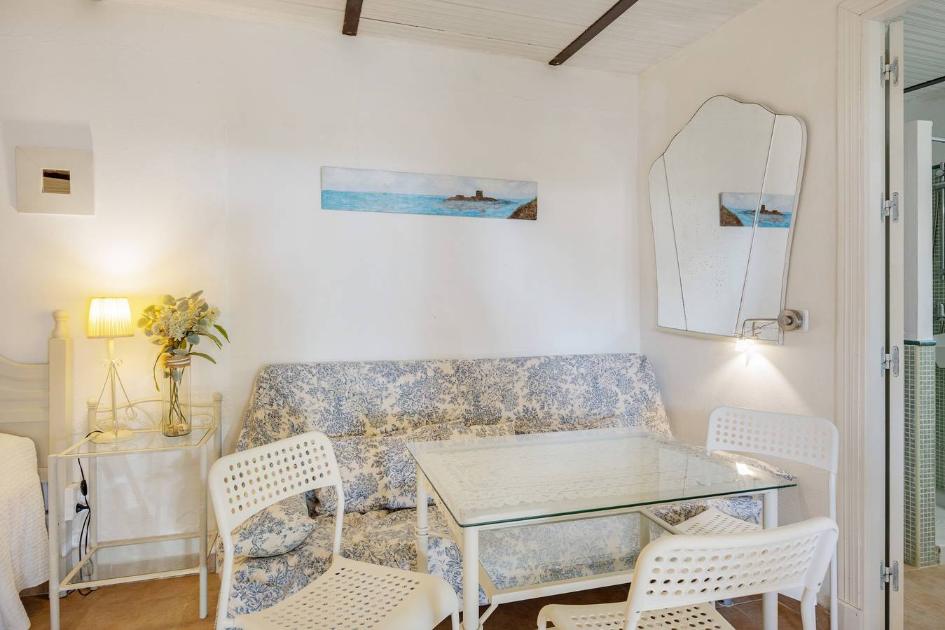 Entire studio, Studio1 'With Garden View' with Shared Garden and Wi-Fi in Novo Sancti Petri, Chiclana de la Frontera
