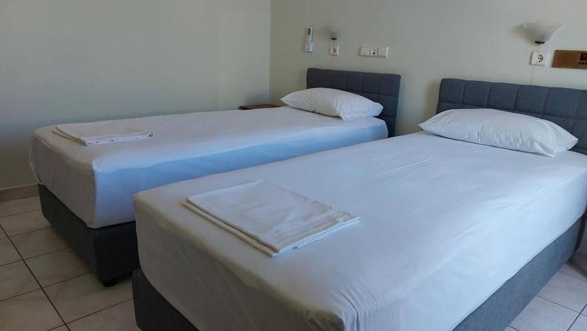 Hôtel pour 2 personnes, avec vue dans Palekastron - 3