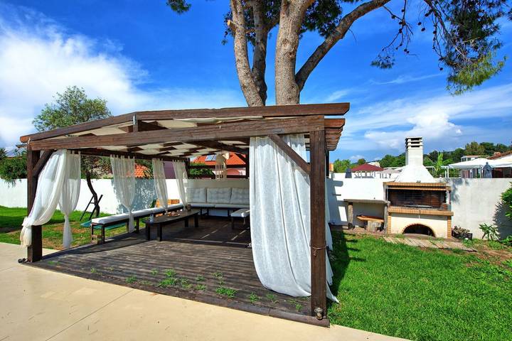 Location de vacances pour 5 personnes, avec piscine dans Acharavi - 4