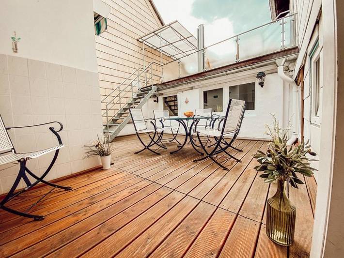 Ferienwohnung für 8 Personen, mit Balkon und Terrasse sowie Ausblick in Wolfenbüttel