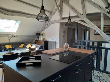 Gîte pour 6 personnes, avec vue à Saint-Claude-de-Diray