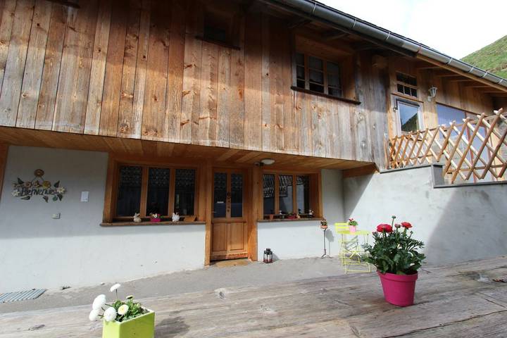 Gästezimmer für 4 Personen, mit Garten und Whirlpool, kinderfreundlich in der Schweiz - 4