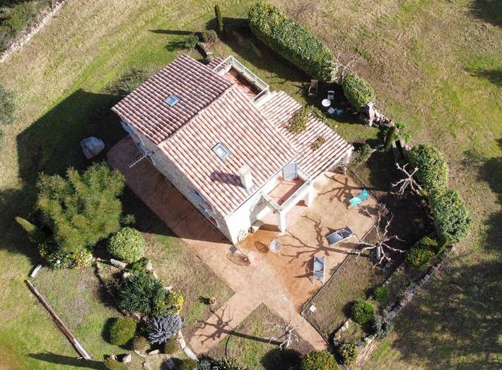 Gîte pour 4 personnes, avec terrasse et jardin à Serra-di-Ferro - 2