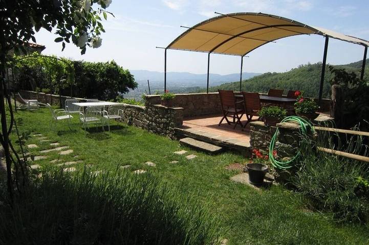 Appartamento intero, Uliveto: casa e panorama sulla collina Pistoiese in Pistoia, Provincia di Pistoia