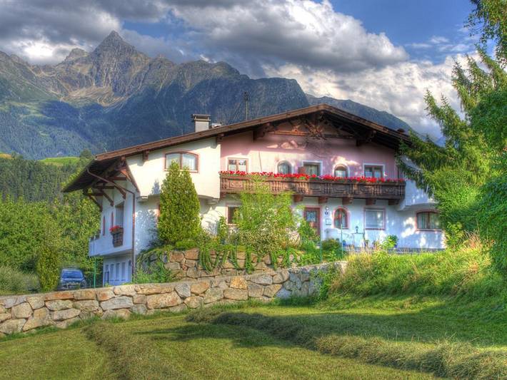 Ganze Ferienwohnung, Appartement Topaz in Sautens, Ötztal