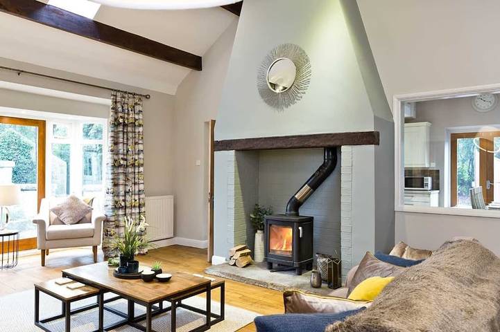 Holiday rental for 10 people, with garden and terrace in Ashford in the Water