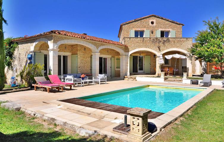 Maison de vacances pour 10 personnes, avec Terrasse et Piscine à Gordes