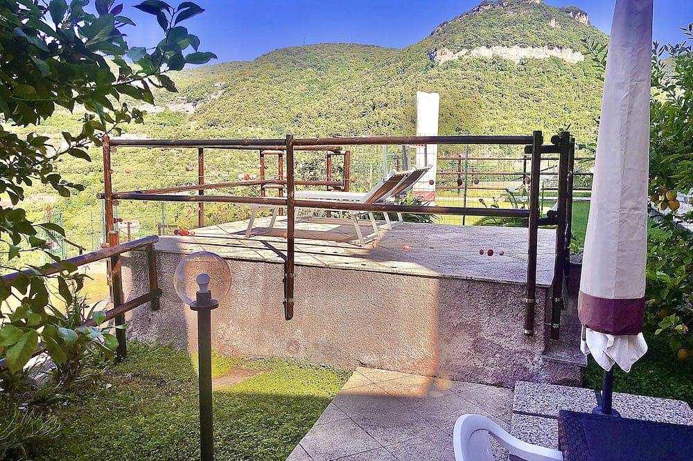 1 Bedroom Cottage in Verzi in Varigotti, Finale Ligure Municipality