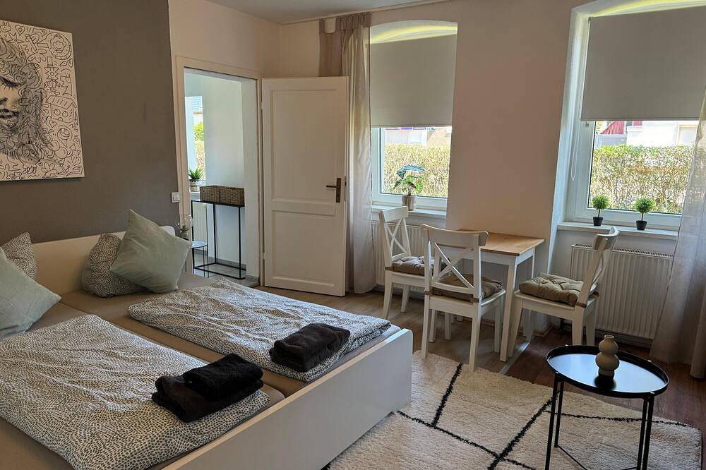 Entire apartment, Simple apartment \"Hannes\" in Halle including parking space in Halle (Saale), Saale-Unstrut