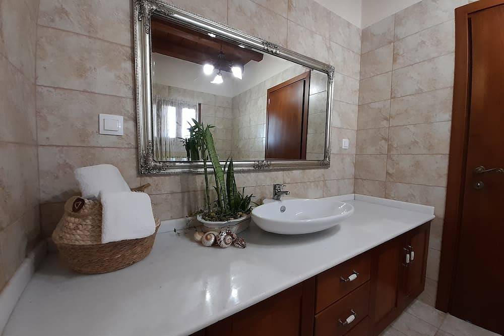 150τ.μ villa στο κεντρο καμηλαριου in Kamilari, Iraklio-Heraklion und Umgebung