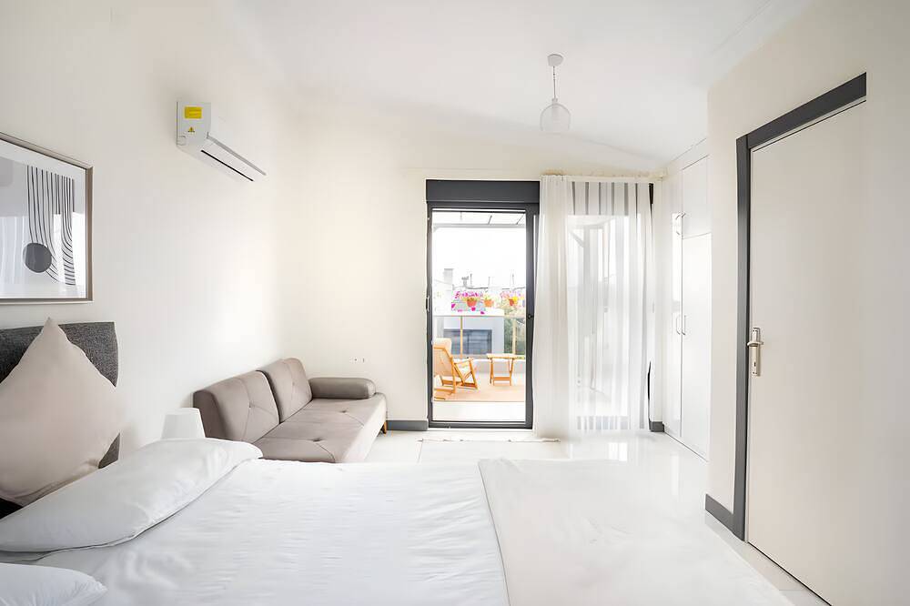 Stylish spacious entire villa and pool to yourself close to land of legends in Belek, Provinz Antalya