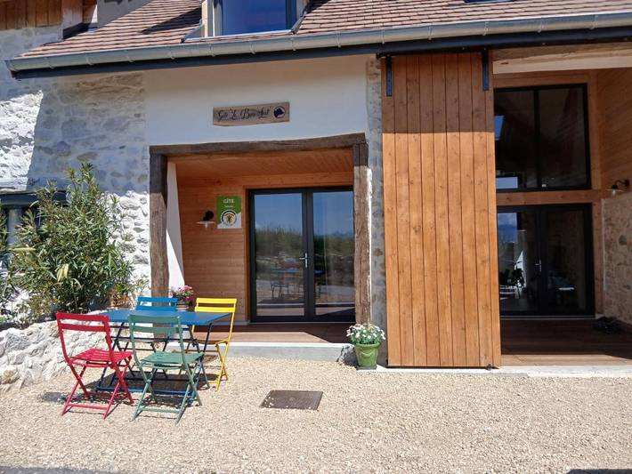 Gîte pour 4 personnes, avec Terrasse et Vue dans Saint-Maurice-de-Rotherens