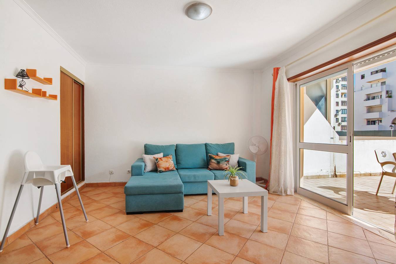 Ganze Wohnung, Apartment '16 - Quarteira' mit Gemeinschaftspool, Balkon und Wlan in Quarteira, Faro Distrikt