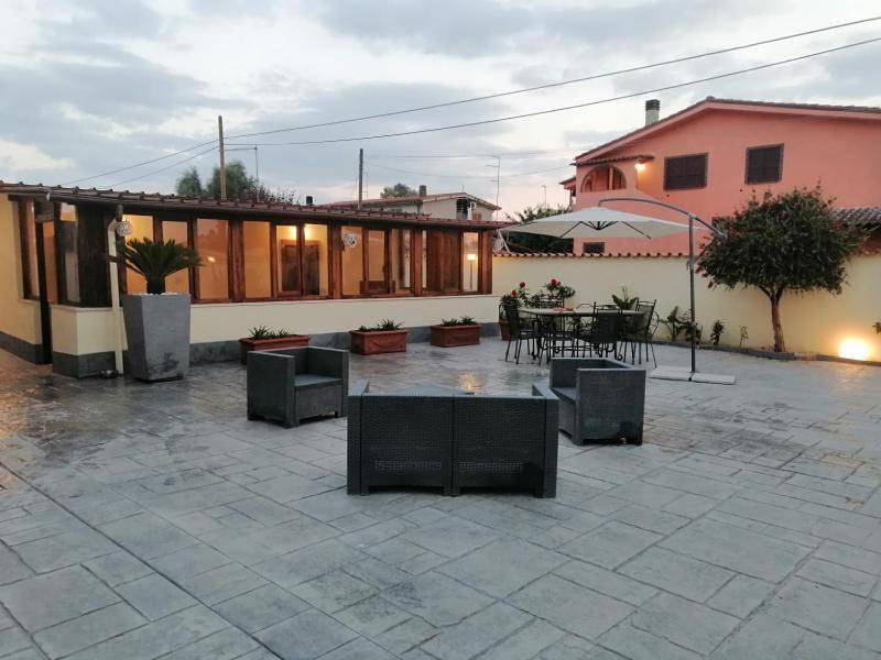 Appartamento intero, One-Bedroom Apartment in Roma, Provincia di Roma