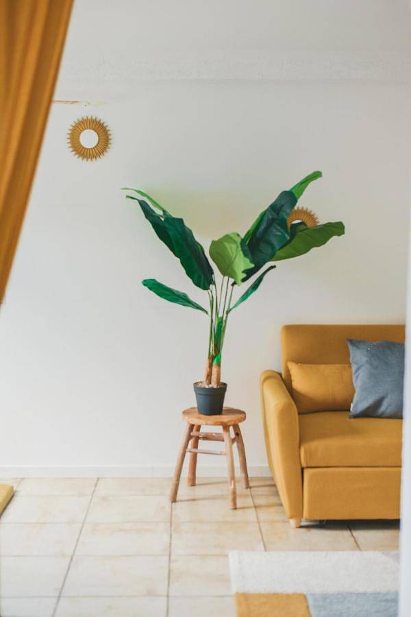 Gîte pour 6 personnes, avec jardin ainsi que terrasse et vue dans Trois Mares - 3