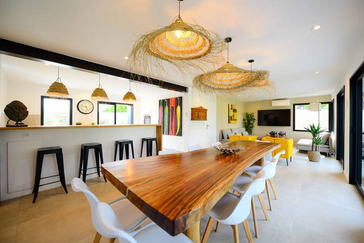 Location de vacances pour 10 personnes, avec vue sur l’océan ainsi que jardin et terrasse dans Kerhostin - 3