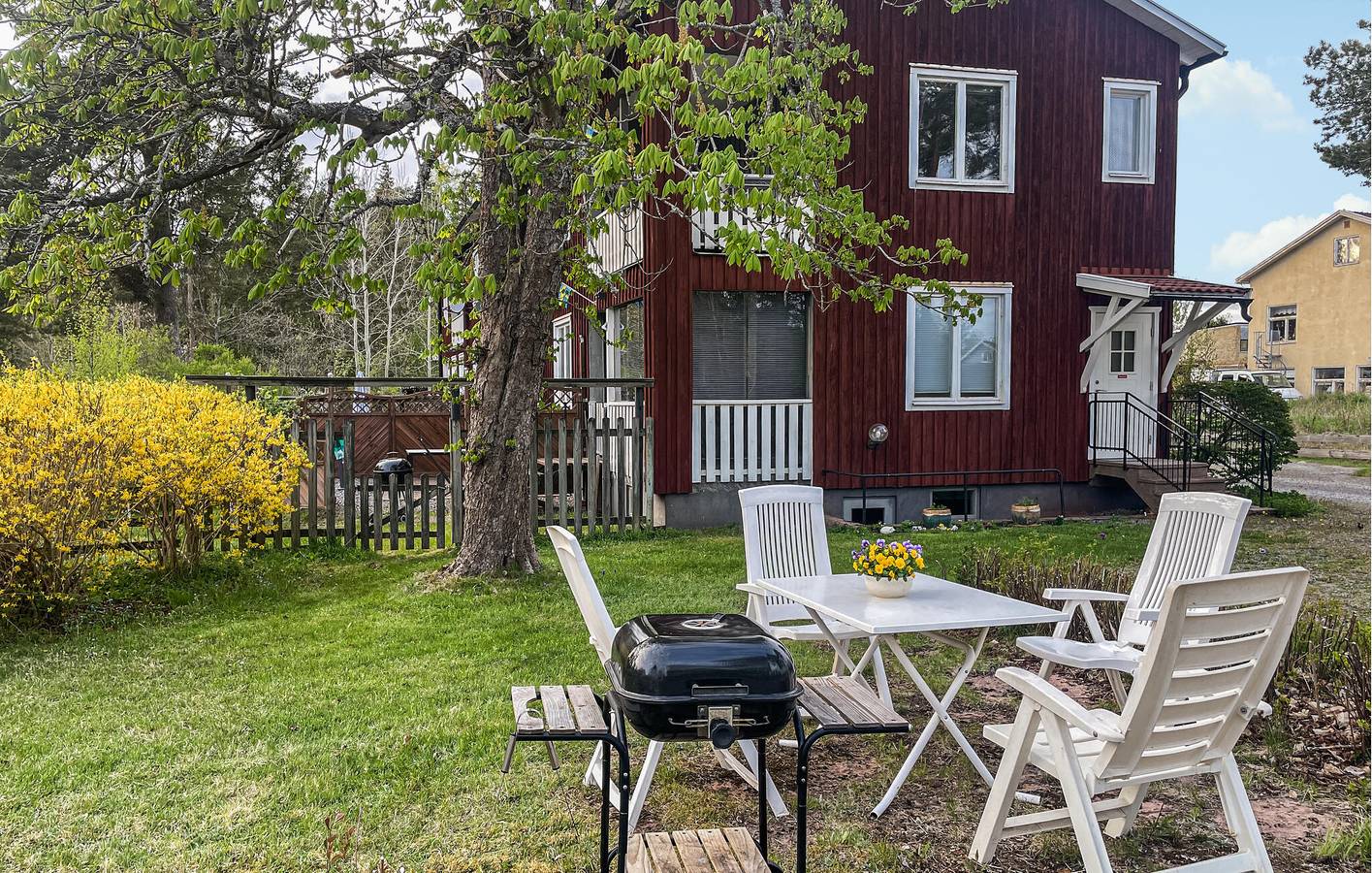 Lägenhet för 5 Personer, med trädgård och terass