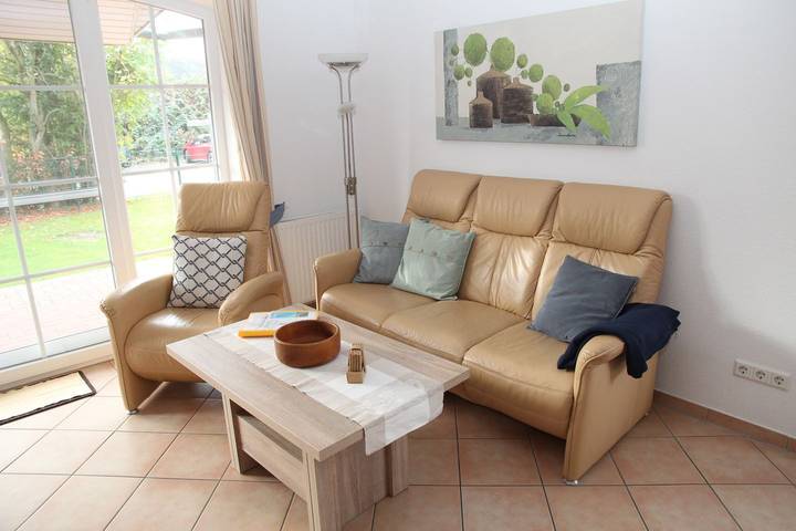 Ferienwohnung für 4 Personen, mit Garten und Terrasse in Krummhörn - 2