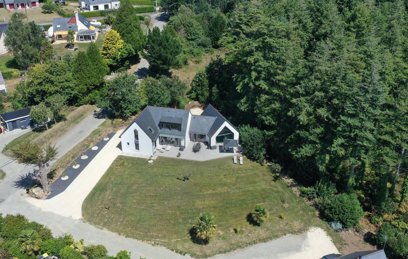 Gezellig appartement met zwembad, tuin & WiFi - 2km van kust & centrum! in La Forêt-Fouesnant, Côte de Cornouaille