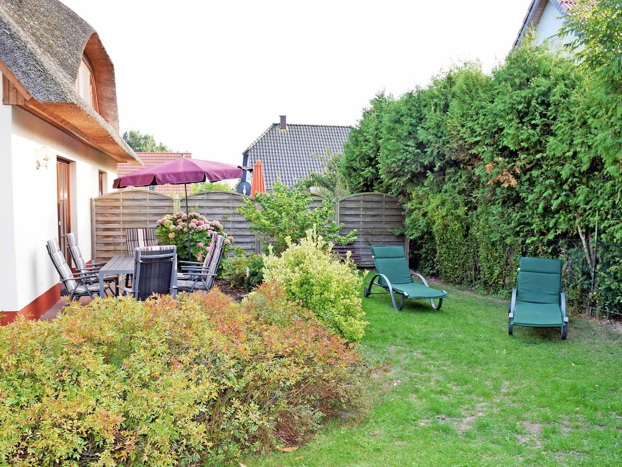Ganze Ferienwohnung, Ferienreethaus mit Kamin und Sauna in Glowe, Rügen