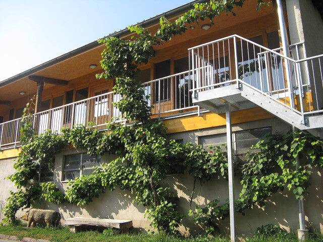 Ganze Ferienwohnung, Ferienwohnungen Biohof Müller - Strohlager in Allensbach, Landkreis Konstanz