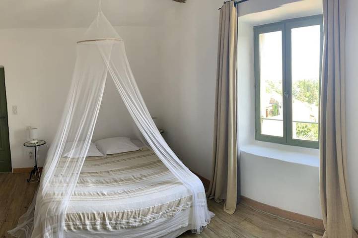 Character house, Mas du 17è,quiet,private pool 9x4,5m,air-conditioned,near Uzes in Le Pin, Nimes und Umgebung