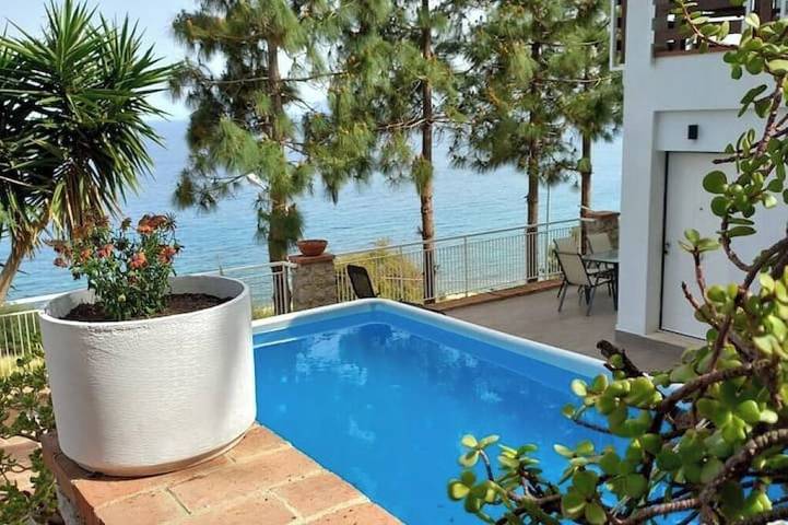 Villa for 4 people in Palermo