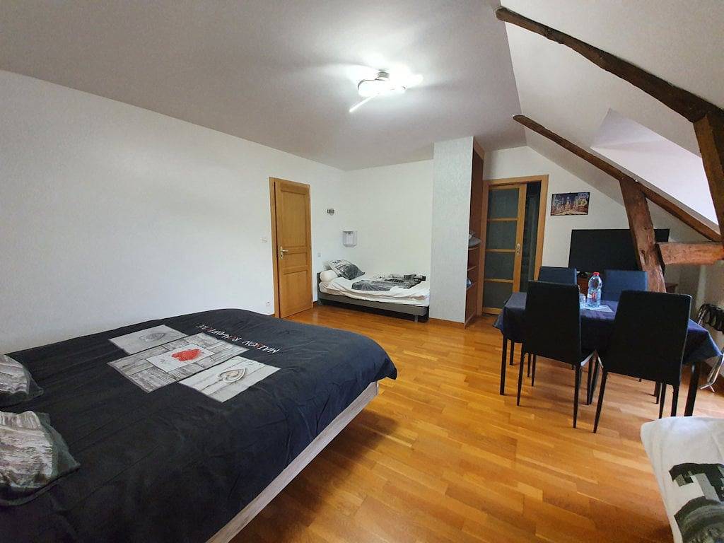 Le Pont Sée - Chambre 2 Family Etage in Romillé, Région de Rennes