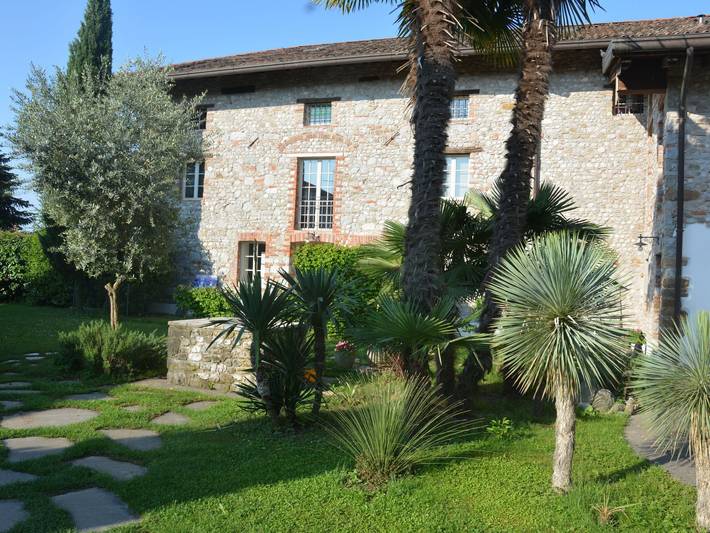 Gîte pour 4 personnes, avec terrasse ainsi que jardin et piscine, animaux acceptés à Udine - 3