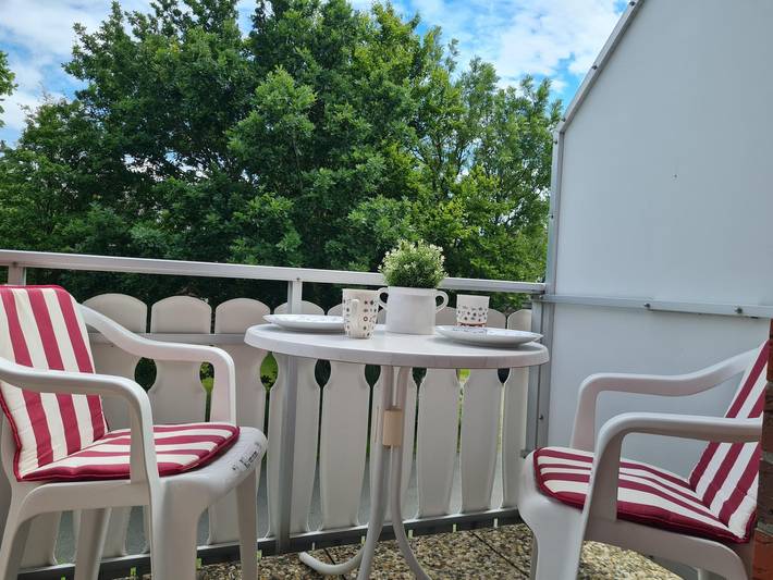 Ferienwohnung für 4 Personen, mit Balkon und Ausblick in Welt - 3