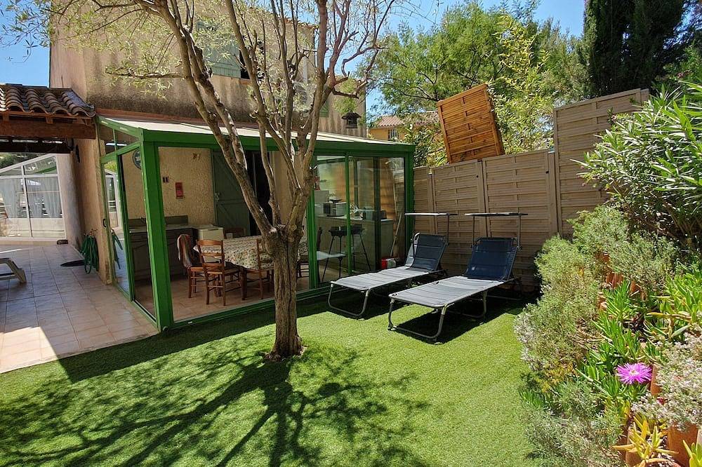 Huis T3 met terras en tuin in een rustige woonwijk in Bandol, Toulon regio