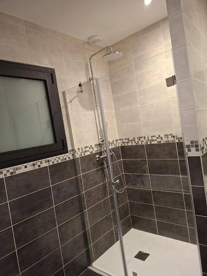 Gîte pour 2 personnes, avec terrasse à Gan - 4