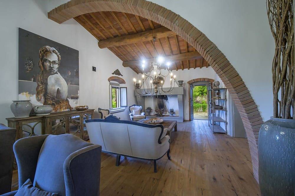 Villa in Panzano In Chianti mit 7 Schlafzimmern 14 Schlafplätzen in Panzano In Chianti, Chianti