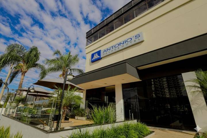 Pousadas para 2 pessoas, com jardim e piscina em Piracicaba