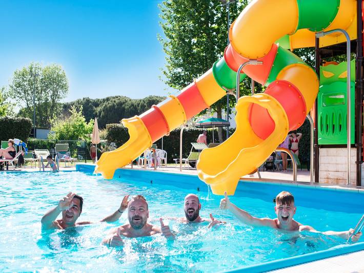 Wohnwagen für 4 Personen, mit Pool und Sauna in Cesenatico - 3