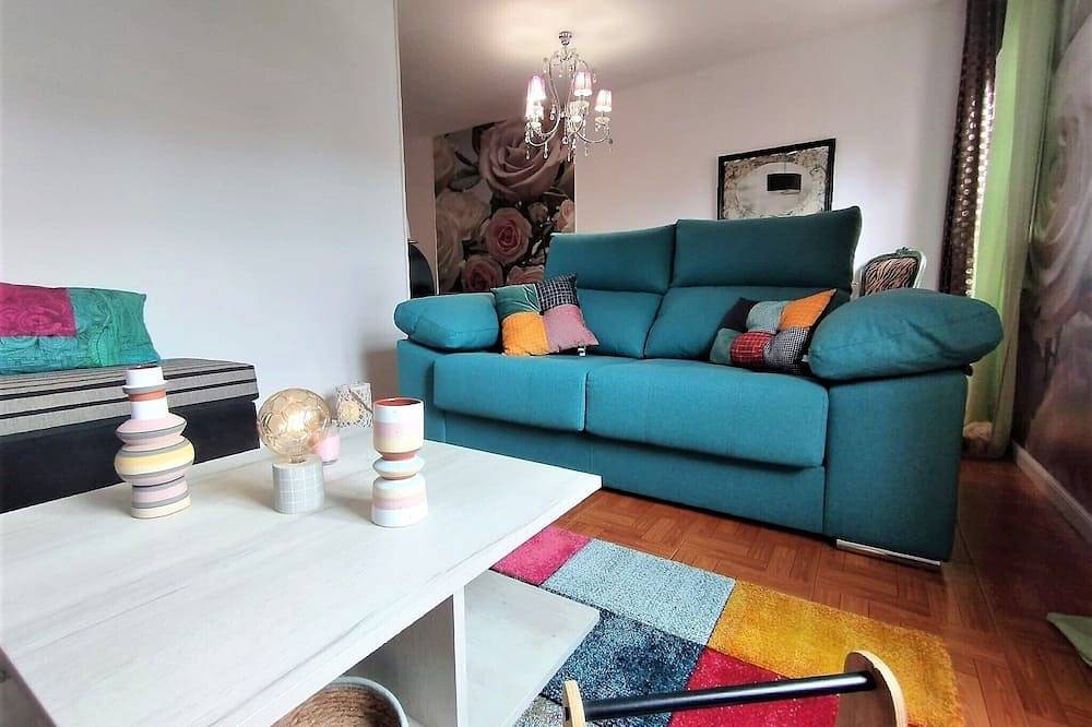 Entire apartment, Coquetty Housing In Santander Bay in El Astillero, Cantabrian Coast