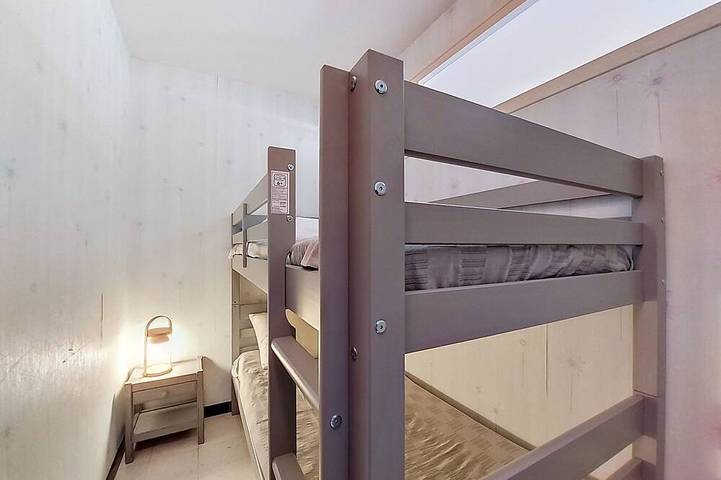Gîte pour 4 personnes, avec Piscine dans Port Saint Ange - 3