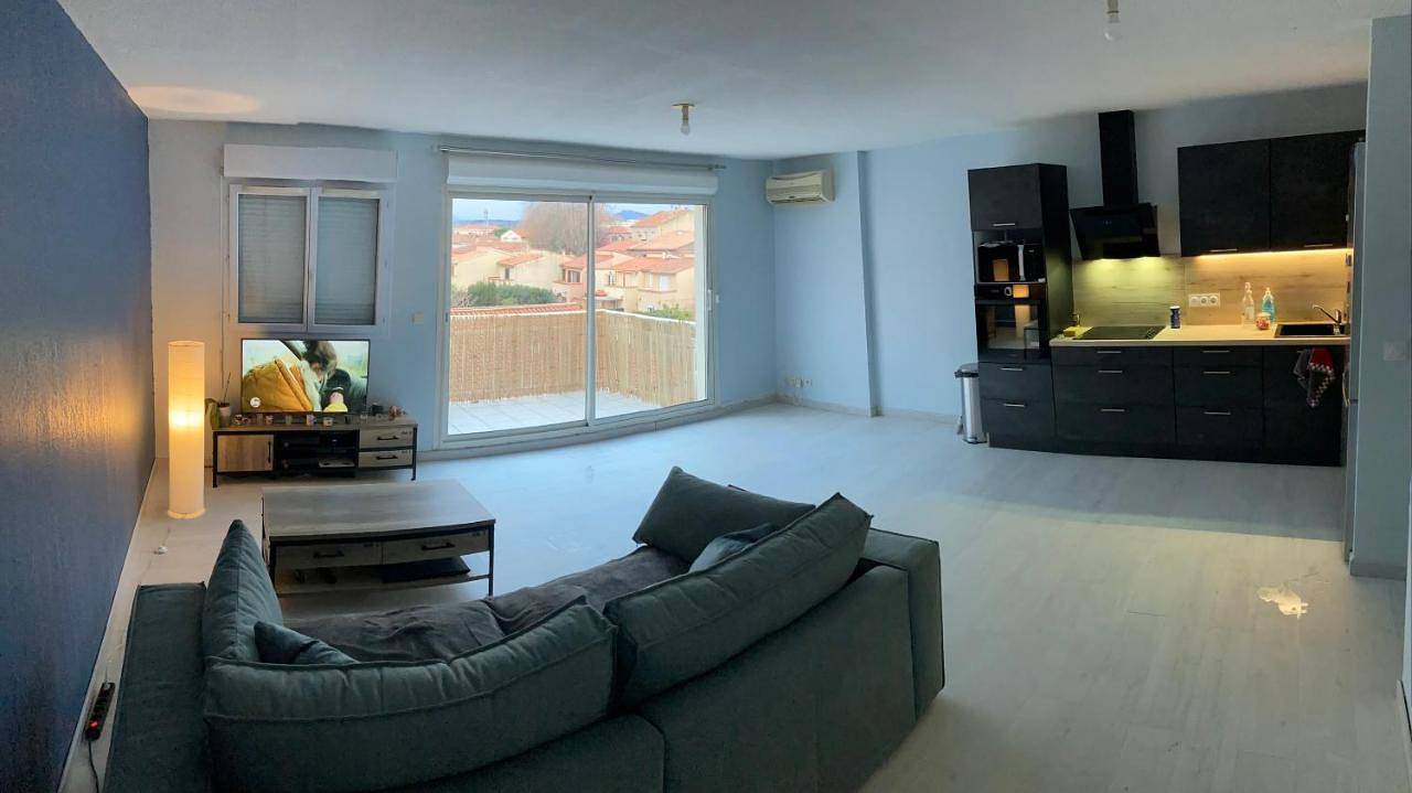 Appartement entier, Appartement 55m² avec vue sur Canigou et Parking in Rivesaltes, Côte méditerranéenne (France)