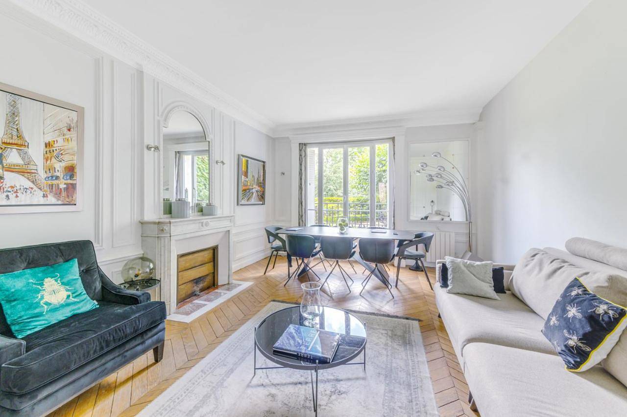 Appartement entier, New&Spacious flat with private garden in Saint-Mandé, Val-de-Marne
