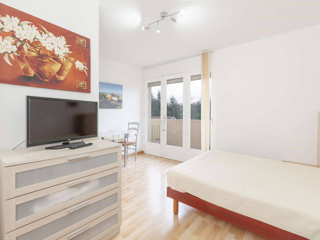 Estudio entero, Encantador estudio renovado para 2 cerca del Lago de Uby in Cazaubon, Gers